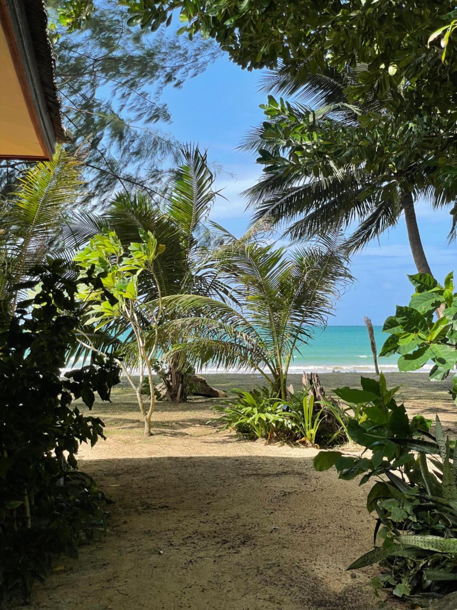 Baanyaiguesthouse 麦岛 外观 照片